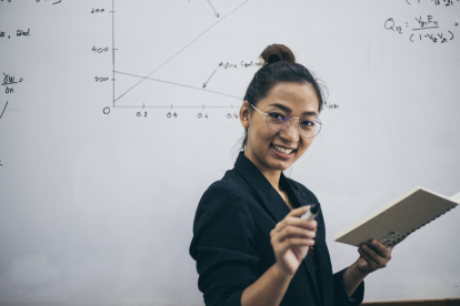 La recepción de carpetas para docentes civiles en ISUPOL se realizará del 10 al 12 de junio, según la carrera académica seleccionada.