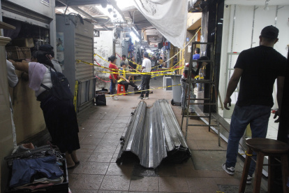 Atentado. Los comerciantes abrieron los negocios aledaños a los atacados días atrás. Allí, la afluencia de visitantes fue menor en comparación a otras áreas.