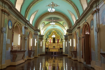 Durante la entrega de la obra de restauración del templo de La Merced.