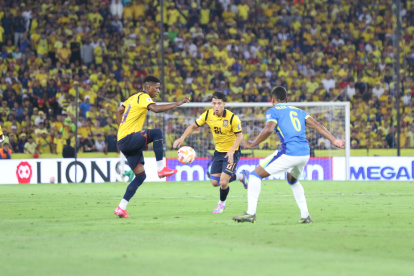 Ecuador empató 0-0 con Brasil en el estadio Monumental.