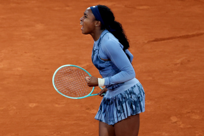Coco Gauff y el grito de campeona ante Aryna Sabalenka este sábado 7 de junio.