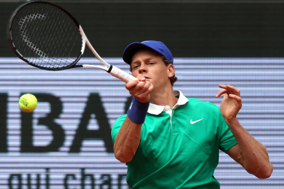 Jannik Sinner, actual #1 del mundo, busca su primer título tras una sanción de 6 meses por "dopaje involuntario".