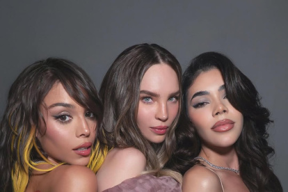 Belinda junto a Danna y Kenia OS