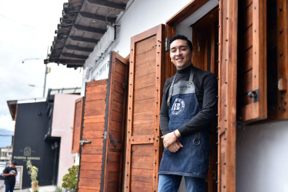 ¿Sabías que Ecuador produce café de alta calidad? Martín Guayasamín lo demuestra en torneos internacionales