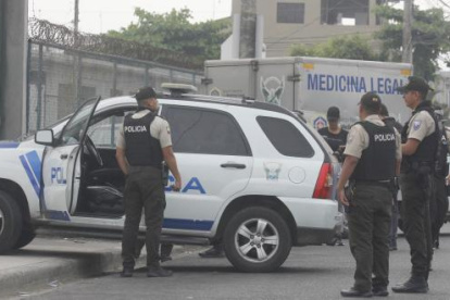 La pareja fue asesinada en los exteriores de una escuela en el norte de Guayaquil.