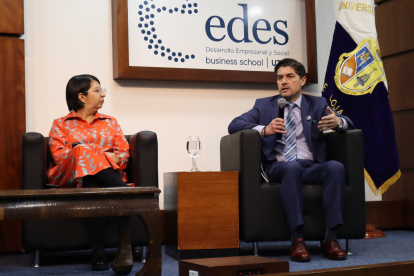 En 2024, solo el 12 % de los paquetes importados bajo el régimen 4x4 fueron para consumo personal, según el viceministro Robalino.