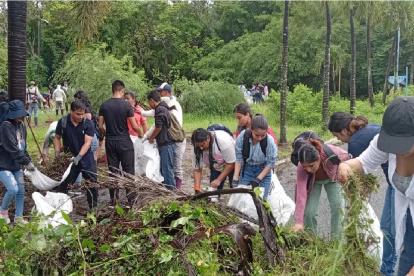 Jóvenes en Acción realizaron limpieza en Área de Recreación Parque Lago