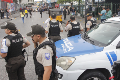 Referencial. Varios cantones tendrán toque de queda.