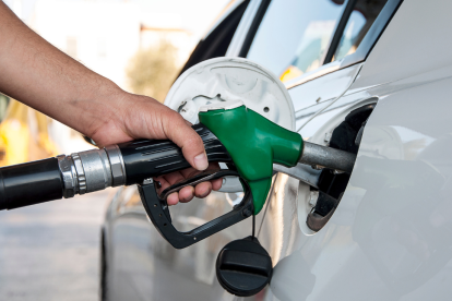 Petroecuador garantiza el abastecimiento de gasolina Extra en Ecuador, con despachos normales desde sus terminales.