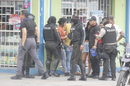 Durante casi tres horas, el distrito Pascuales, al norte de Guayaquil, fue escenario de una serie de hechos violentos.