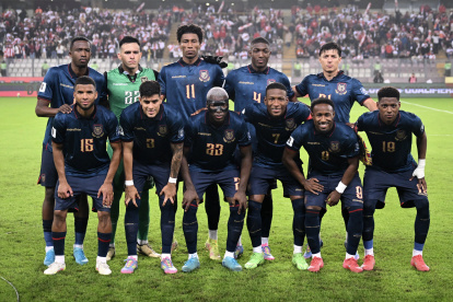 La plantilla completa de la selección ecuatoriana de fútbol que consiguió la clasificación al Mundial 2026 en el partido ante Perú la noche del martes 10 de junio.