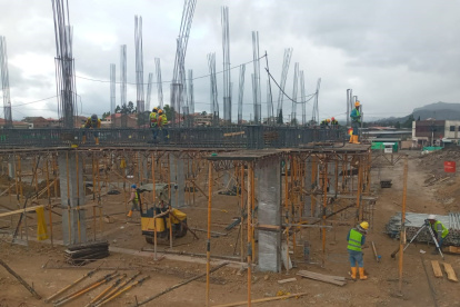 El Municipio de Cuenca, presidido por el alcalde Cristian Zamora, construye tres hospitales de la ruralidad.
