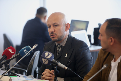 El asambleísta de ADN Andrés Castillo hizo la propuesta de juzgar a los menores como adultos en delitos graves.