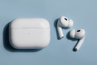El código de iOS 26 revela por primera vez los AirPods Pro 3. Con mejoras en sonido, salud y nuevas funciones inteligentes, todo apunta a un lanzamiento cercano.