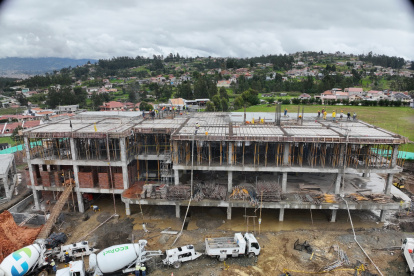 El hospital de El Valle registra un avance del 33% en su construcción.