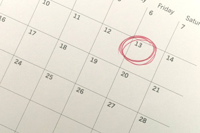 El viernes 13 es considerado un día de mala suerte en muchas culturas, pero ¿de dónde viene realmente este temor?