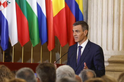El presidente del Gobierno, Pedro Sánchez, interviene durante el acto de conmemoración del XL aniversario de la firma del Tratado de Adhesión a España a las Comunidades Europeas, este jueves en el Palacio Real.