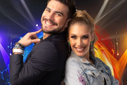 Carlos Scavone y Emiliana Valdez, presentadores.