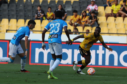 Barcelona SC recibió a Manta en el estadio Monumental.