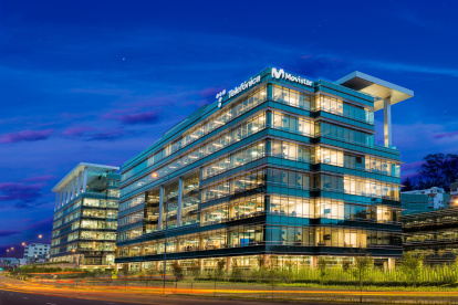 Telefónica anunció que venderá sus operaciones en Ecuador a la multinacional.