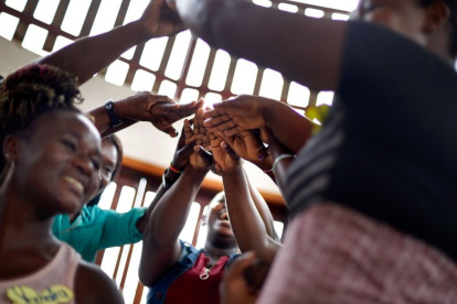 Aldea no solo interviene en lo social y territorial, su apuesta educativa incluye la formación en derechos colectivos, género e interculturalidad.