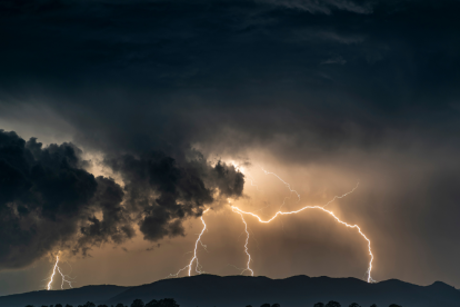 Vista de Guayaquil durante una jornada nublada: así estará el clima esta semana del 16 de junio.