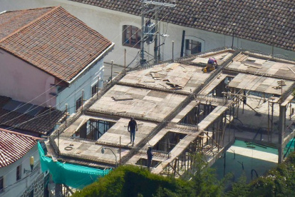 Se realizó una inspección técnica en la edificación en Guápulo y se emitieron informes.