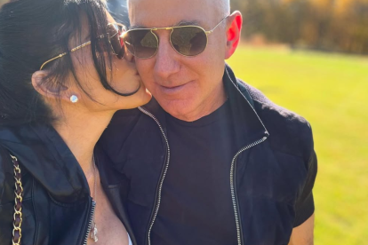 Jeff Bezos y Lauren Sánchez hicieron pública su relación en 2019, poco tiempo después de que él anunciara su divorcio de MacKenzie Scott.