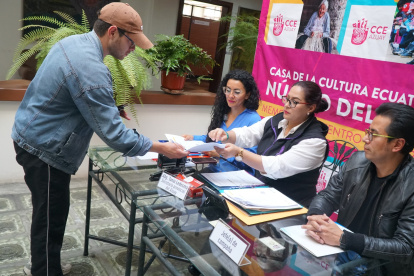 Cinco movimientos culturales incribieron a sus candidatos para llegar a la direccón provincial de la Casa de la Cultura en Azuay.