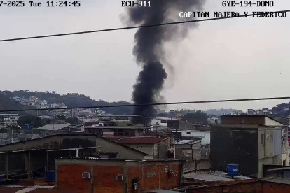 Incendio en el suroeste de Guayaquil.
