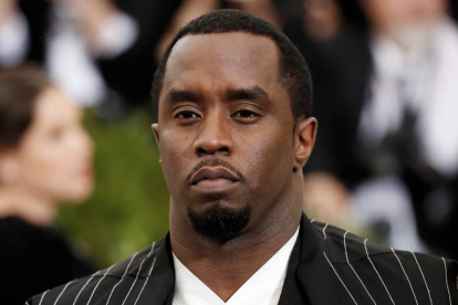 Jurados visiblemente impactados al ver videos explícitos de las ‘freak‑off’ parties organizadas por Sean ‘Diddy’ Combs durante el juicio.