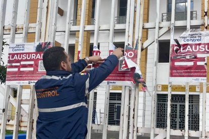La AMC retiró este 17 de junio los sellos de clausura del Estadio Atahualpa.