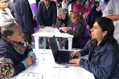 El SRI enfrenta nueva ola de reclamos por retrasos en la devolución del IVA.