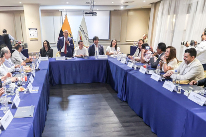 El presidente Daniel Noboa se reunió con los prefectos del país una vez que Paola Pabón dejó la presidencia del Congope.