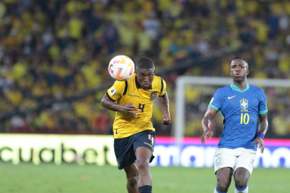 La selección ecuatoriana de fútbol igualó sin goles ante Brasil, por la fecha 15 de las eliminatorias sudamericana.