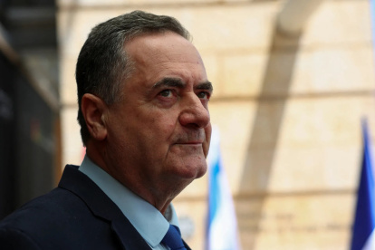 Israel Katz, ministro de Defensa israelí, lanzó una advertencia directa contra el líder supremo de Irán en medio de una creciente tensión en la región.