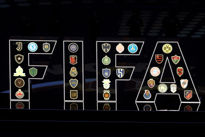 Vista detallada de la FIFA con los clubes participantes.