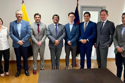 El ministro de Producción, Luis Alberto Jaramillo, se reunió con representantes de Temu.
