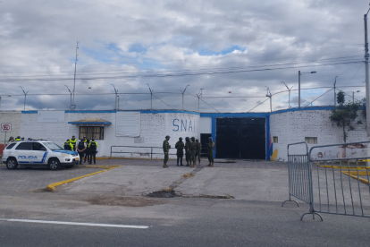 Noé Salcedo, hermano de Daniel Salcedo, resultó herido tras una riña en el Centro de Rehabilitación Social de Riobamba, este 24 de junio de 2025.