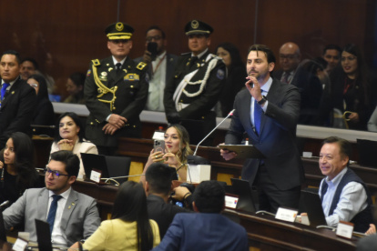 Niels Olsen durante el segundo debate de la Ley de Integridad Pública, tras ser apelado por el correísmo.