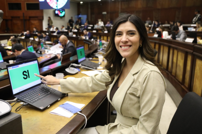 Valentina Centeno mocionó la aprobación de texto íntegro del proyecto de Ley de Integridad Pública, con los cambios aprobados por el Pleno de la Asamblea Nacional.