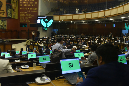 El texto final de la Ley de Integridad Pública fue aprobada con 84 votos.