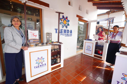60 emprendedores están en la tienda Pichincha.