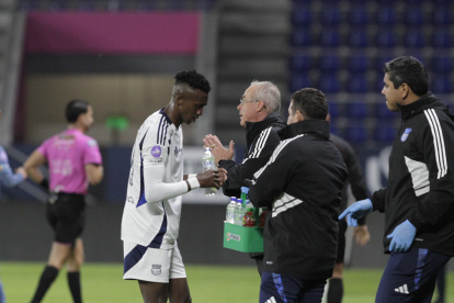 Jorge Célico, director técnico de Emelec, en el partido contra Universidad Católica.