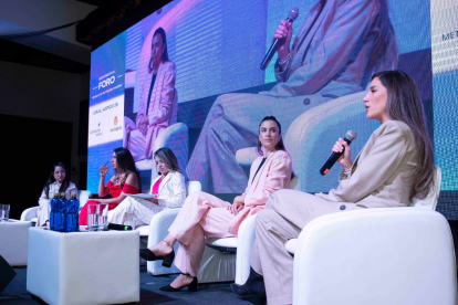 Además de Andrea Arnau, el foro de apertura contó con la participación de líderes de diversos sectores que han marcado pauta en Ecuador: Pamela Salvador, Claudia Tobar, Fernanda Vásconez y Astrid Matamoros.