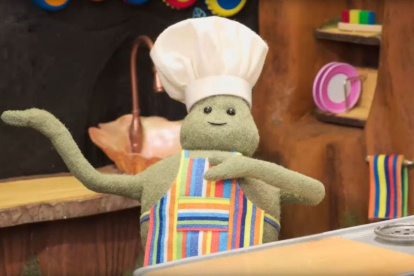 Tiny Chef cocina y canta para los niños.