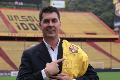 Ismael Rescalvo firmó contrato con Barcelona hasta diciembre de 2026.