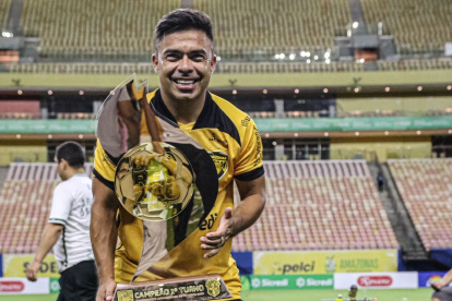 El Pipiolo ganó en Brasil el título del torneo estadual amazonense, aún así el equipo  no pagó sueldos.