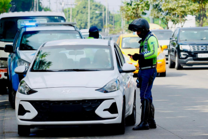 La ATM ha realizado más de 20 operativos de tránsito en Guayaquil.