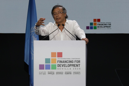 Gustavo Petro durante su discurso en la Conferencia de la ONU sobre Financiamiento para el Desarrollo en Sevilla.